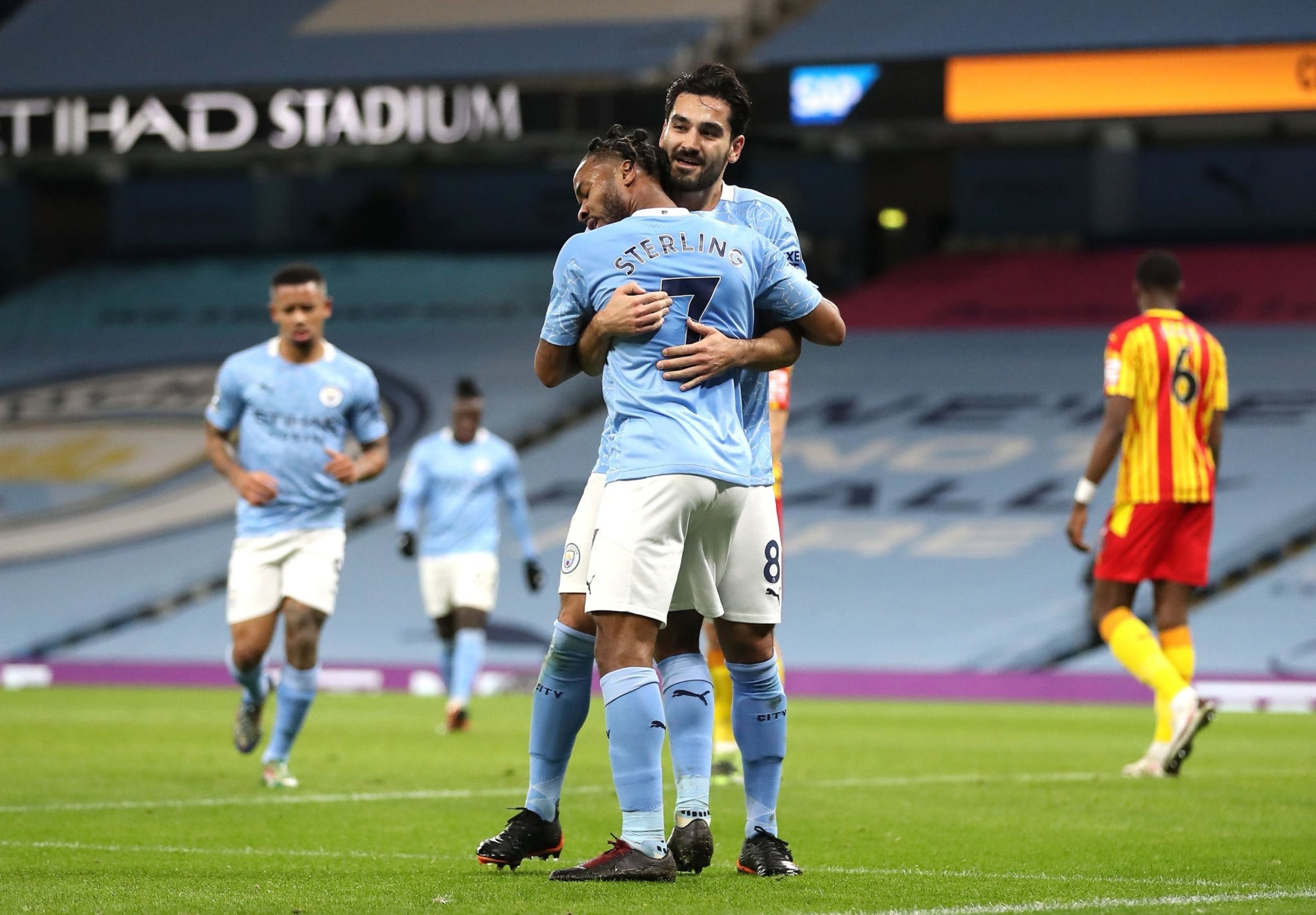 也能在转会 也能在转会