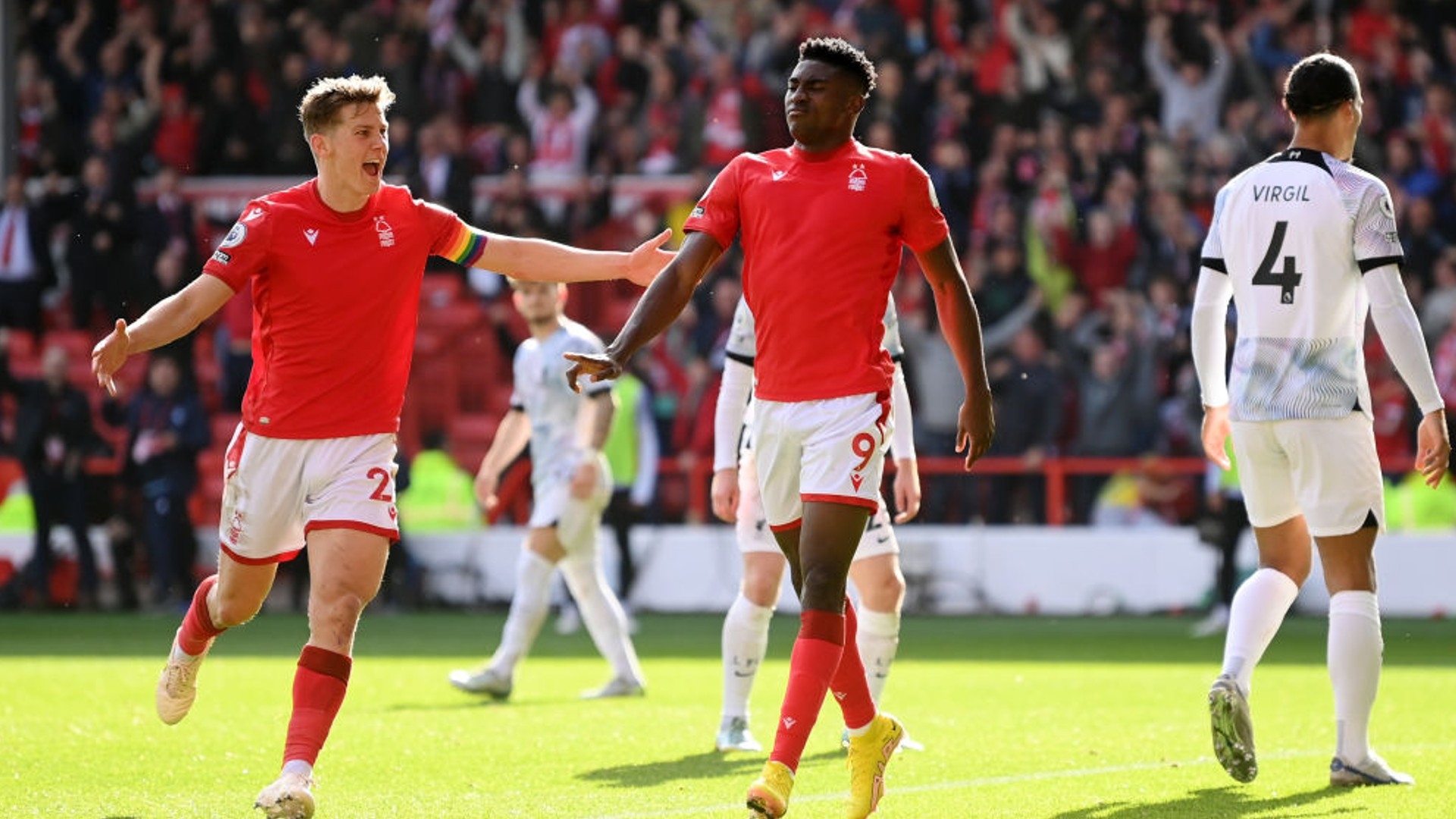 赛中助攻齐 赛中助攻齐